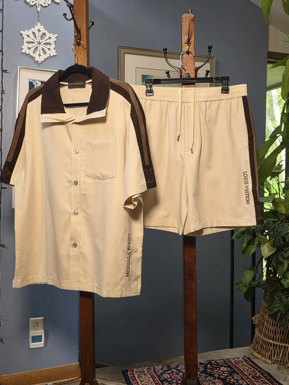 MADE IN ITALY LOUIS VUITTON BICOLOR WARM UP SHORTS XL